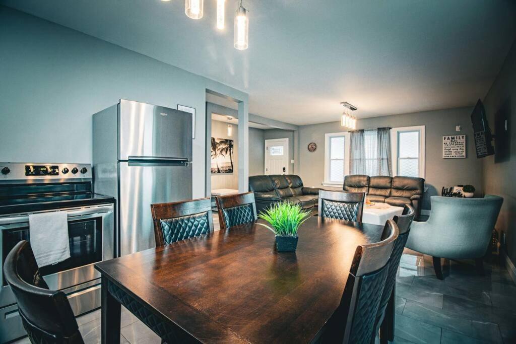 Comfortable 3Br, 1 Bath Close To The Falls Niagara Falls Exterior foto